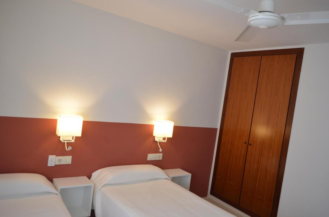 Apartaments Gibert ซานต์อันโตนี เด กาโลเญ ภายนอก รูปภาพ